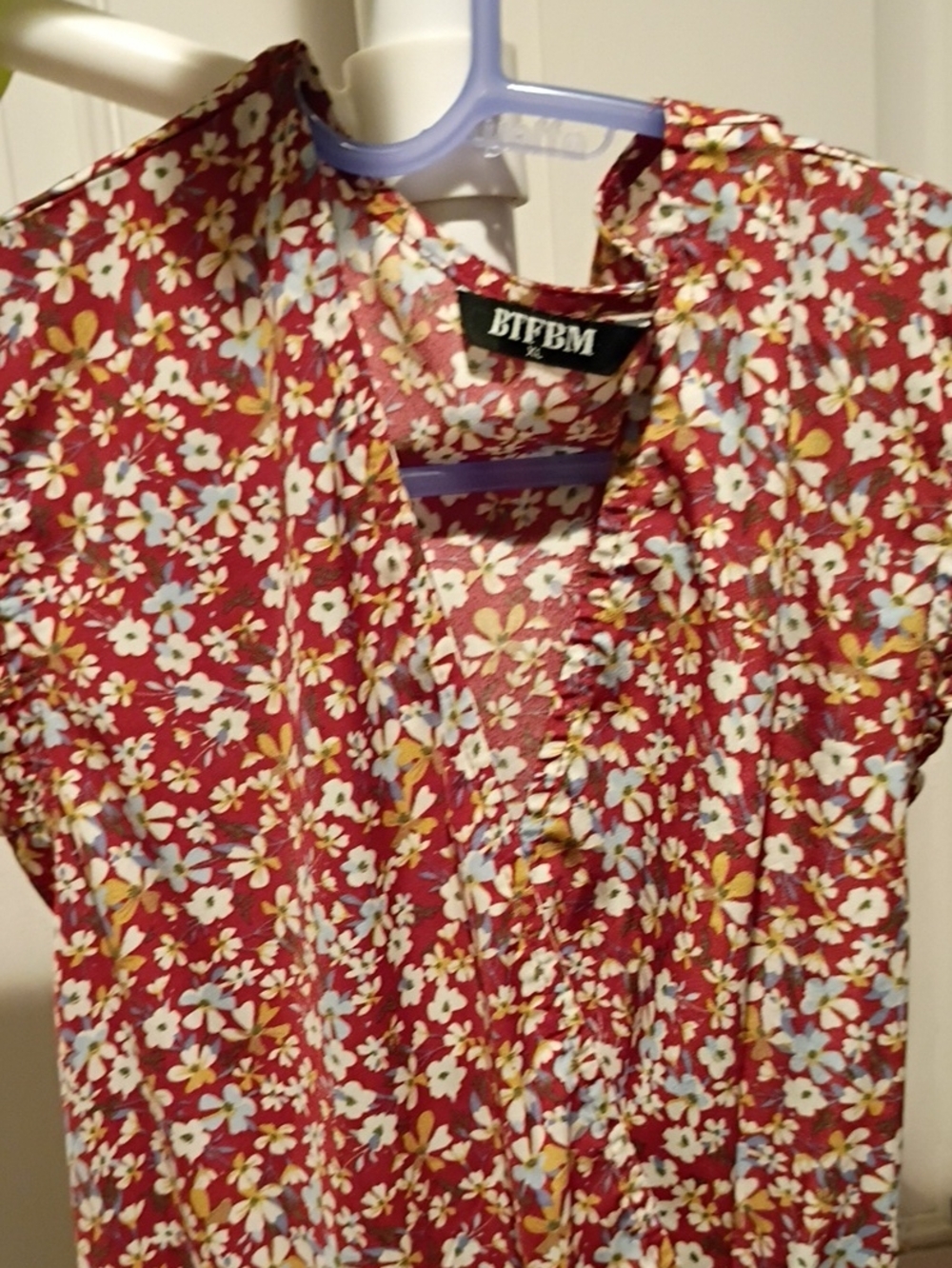 Red Floral V-Neck Cap-Sleeve Blouse